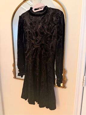 Aqua -Black Velvet Swirl-Textured Long-Sleeve Dress